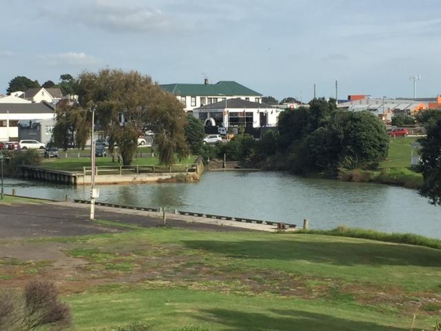 The Kentish Hotel Waiuku Экстерьер фото